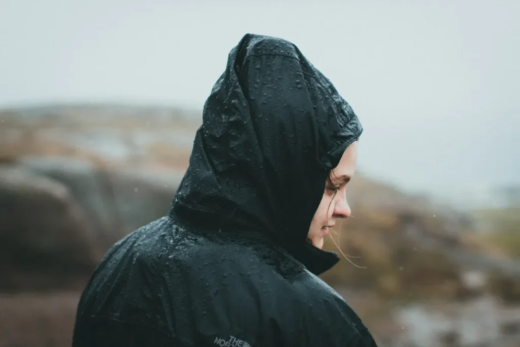 Uniqlo Pocketable Parka Review: The £50 Burgundy Layer Worth Carrying Everywhere Uniqlo pocketable parka review